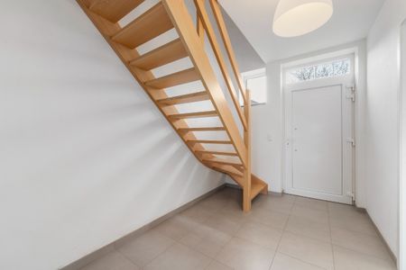 Ruime halfopen bebouwing met 4 slaapkamers in Lochristi - Photo 3