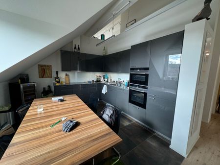 Appartement mansardé lumineux dans un excellent emplacement à Birmensdorf - Foto 2