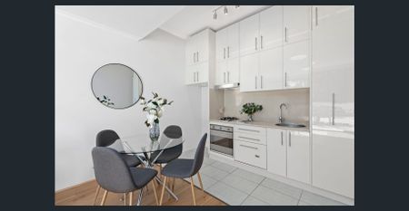 Rare highly Spacious 1 Bedroom home - Photo 2