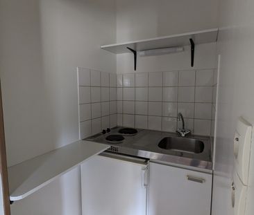 Location Appartement 1 pièce 21m² ISSOUDUN 36100 - Photo 3