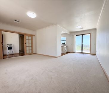 13 Ballyshannon Road, Killarney Heights NSW 2087 - House For Rent |... - Photo 4