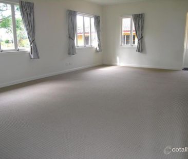 Renovated, Roomy & Ready - Family Living in the Heart of Coorparoo! - Photo 1