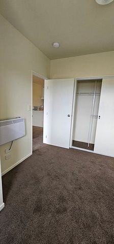 Ready to move in 2 Bedroom unit in Henderson. - Photo 4