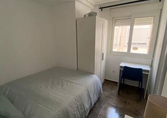Carrer San Edesio, Manises, Valencian Community 46940