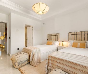 Luxury Semidetached House for rent in Nueva Andalucia, Spain - Photo 5