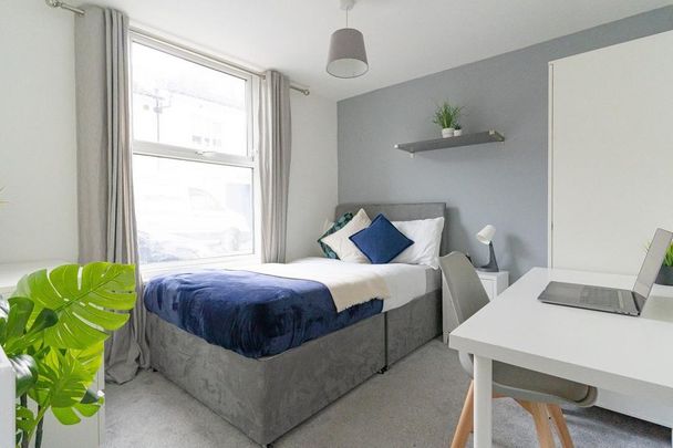 7 bedroom terraced house to rent - Photo 1