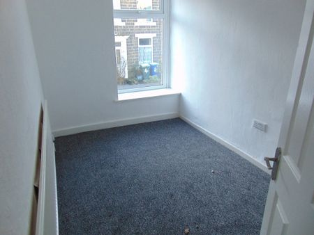 Whittle Street, Rawtenstall - Photo 2