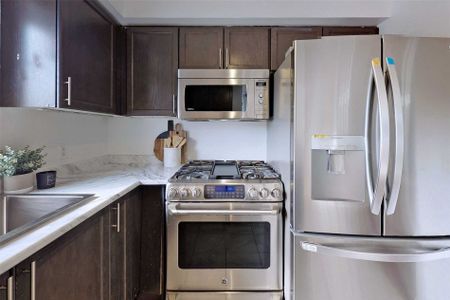 For Lease - 46 Artania Street, Oshawa, Ontario - Photo 4