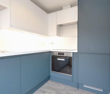 Chivenor Way Kingsway, Quedgeley, Gloucester - Photo 6