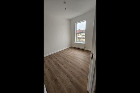 4 Bed Terraced House, Raynham Avenue, N18 - Photo 2