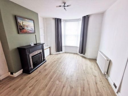 2 bedroom terraced house to rent - Photo 2