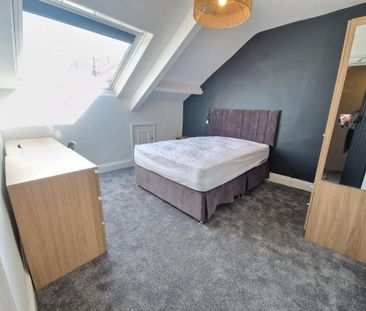 1 bedroom in a house share to rent - Photo 4