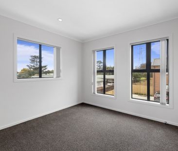 2/9 Marlene Avenue, Te Atatu South - Photo 3