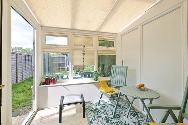 3 bedroom property to rent - Photo 1