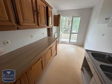 Location Appartement 3 pièces 81m² POITIERS 86000 - Photo 4
