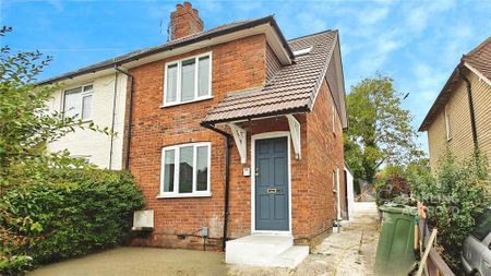 1 bedroom in a house share to rent - Photo 5