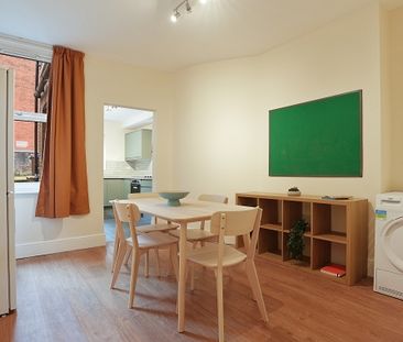 Gorgeous 4 bedroom property - Photo 5