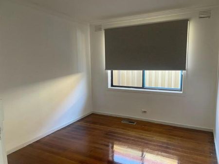 WALKING DISTANCE TO TRAIN STAITION - Photo 4