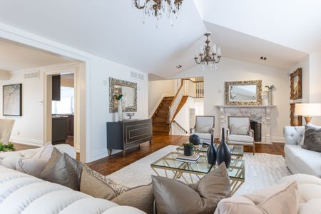 For Lease - 42 Fifeshire Road, Toronto, Ontario - Photo 2