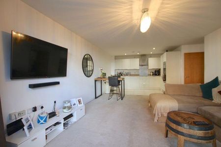 2 bedroom apartment to rent - Photo 3