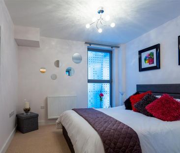 2 bedroom flat to rent - Photo 5