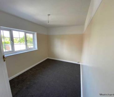 2 bedroom property to rent in Eastbourne - Photo 3