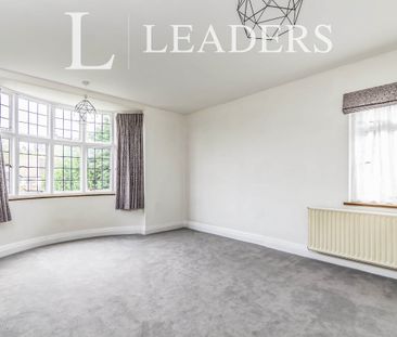 4 bedroom house to rent Brighton Road, Purley, CR8 - Photo 2