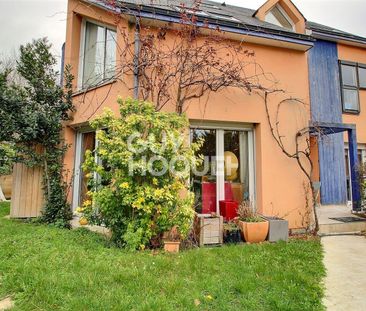 Chaville rive droite, chambre de service. - Photo 2