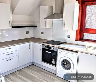 2 bedroom semi-detached house to rent - Photo 6