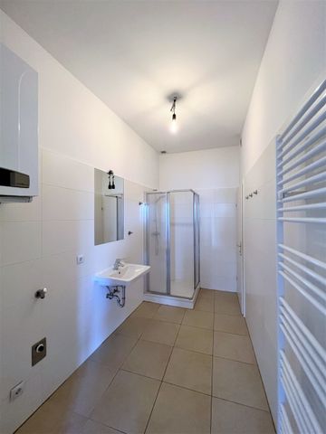 Charmante Altbauwohnung in zentraler Lage - Photo 5