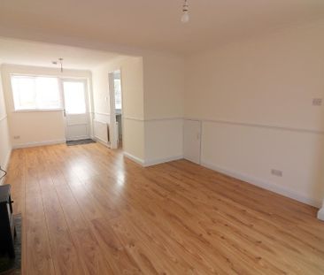 3 Bedroom Terraced To Rent - Photo 3