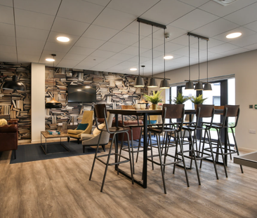 2 bedroom semi-detached house to rent - Photo 4