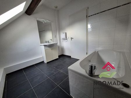 F3 mansardé 2e étage - DIEBLING - Photo 2