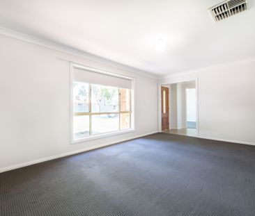 Beautifully maintained home is Keswick Estate - Photo 6