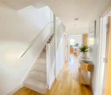 4 bedroom semi-detached house to rent - Photo 2