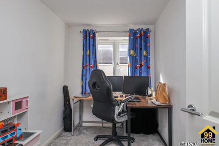 3 bedroom semi-detached house to rent - Photo 5