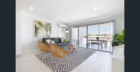 GREAT LOCATION! - Photo 3