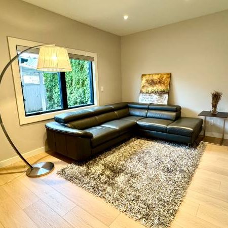 Bright new furnished one bedroom in Cambie neighborhood. - Photo 1