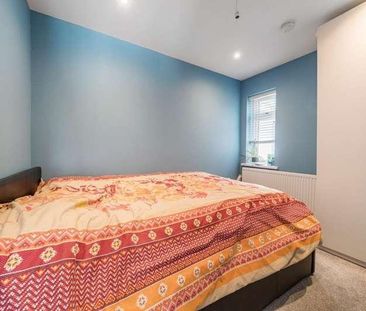 Ellsworth Road, High Wycombe, HP11 - Photo 3