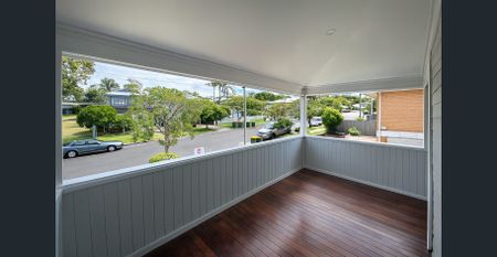 Modern Family Home with Ducted A/C - Photo 5