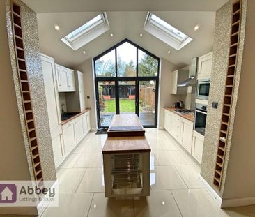 3 bedroom terraced house to rent - Photo 6