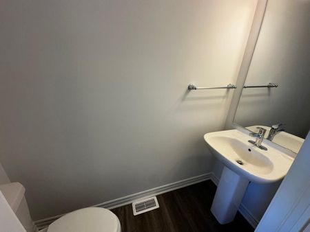 For Lease - 349 millstone Street, Kitchener, Ontario - Photo 5