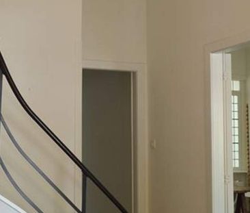 Bel-étage te huur in Berchem voor € 1.950 met 3 slaapkamers - Photo 2