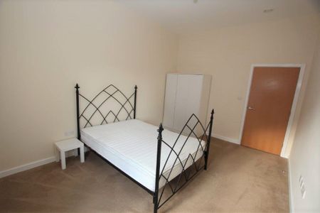 2 Bedroom Apartment, Chester - Photo 2