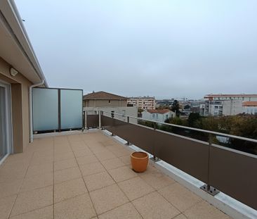 3 pièces 84.36 m² A LOUER APPT T3 - CENTRE-VILLE - Photo 3