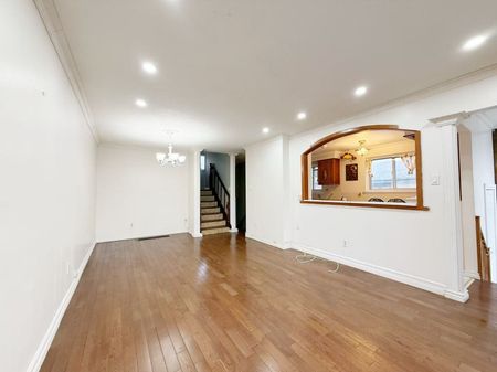 For Lease - 1028 Blairholm Avenue, Mississauga, Ontario - Photo 3