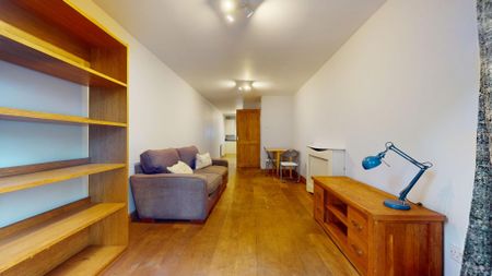 Ashbee House - Photo 2