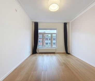 Penthouse te huur in Ixelles - Photo 2
