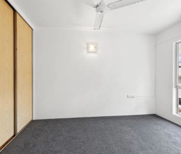 Beachside Bliss, Spacious 2 Bedroom Apartment for Rent on Sims Espl... - Photo 3