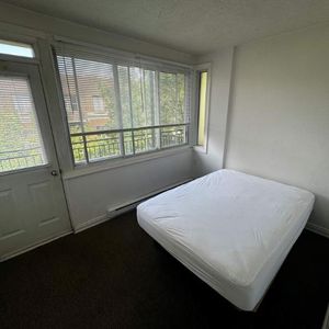 1 CH - 1 SDB - Montréal - $1,425 /mo - Photo 2